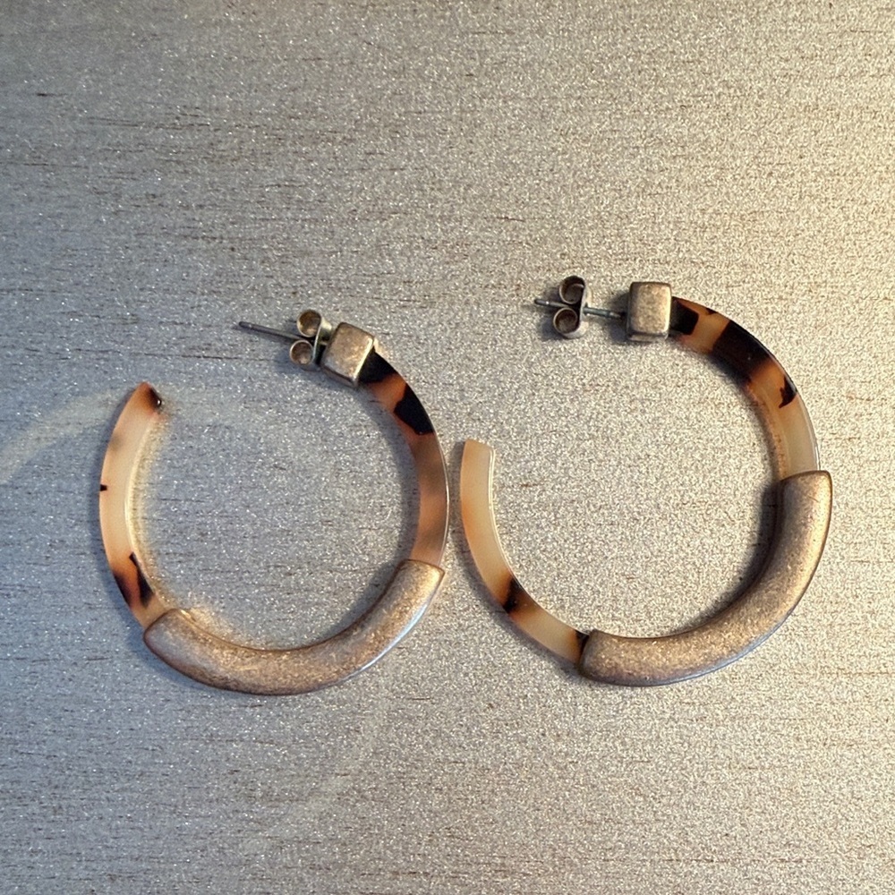 LOFT Brown and Tan Tortoise Gold Hoop Earrings